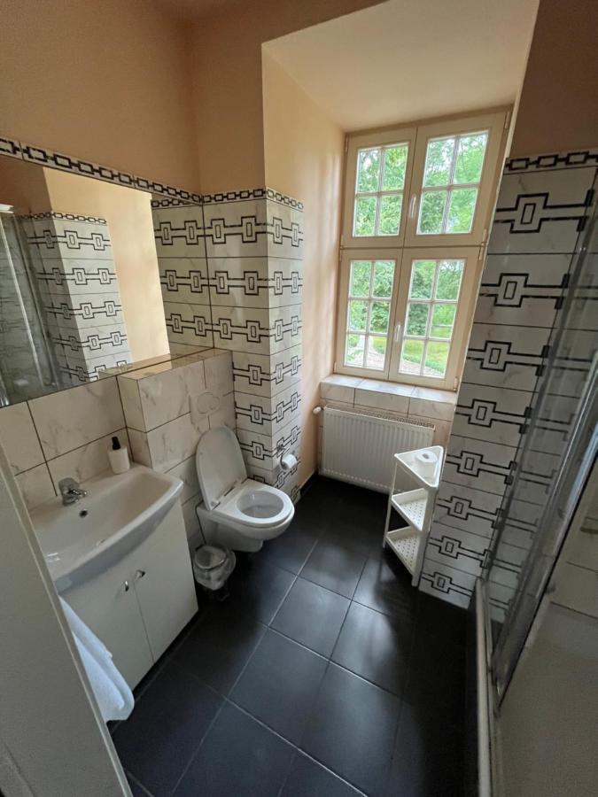 Rezydencja Marii Rybieniec Hotel Kiszkowo Luaran gambar